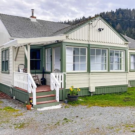 Redwood Farmhouse In The Orick Valley Екстер'єр фото