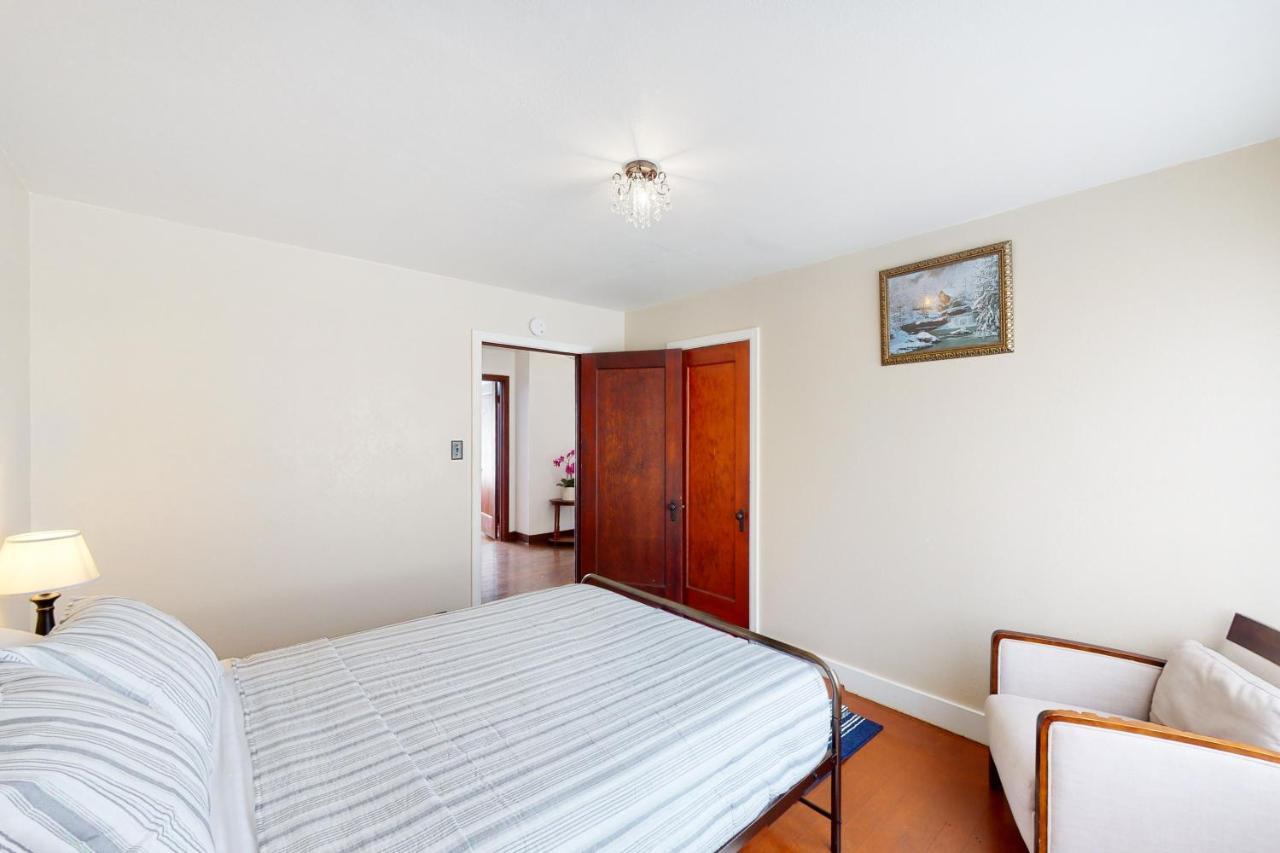 Redwood Farmhouse In The Orick Valley Екстер'єр фото