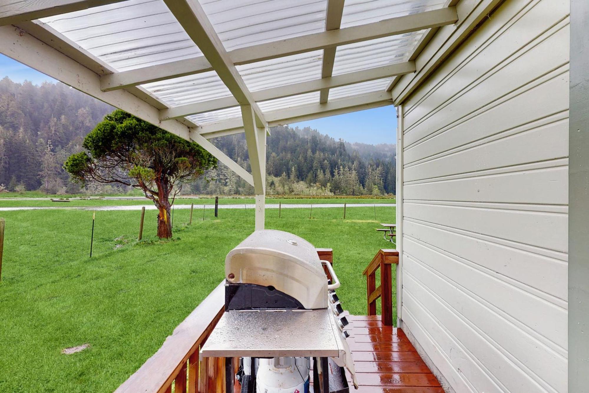 Redwood Farmhouse In The Orick Valley Екстер'єр фото
